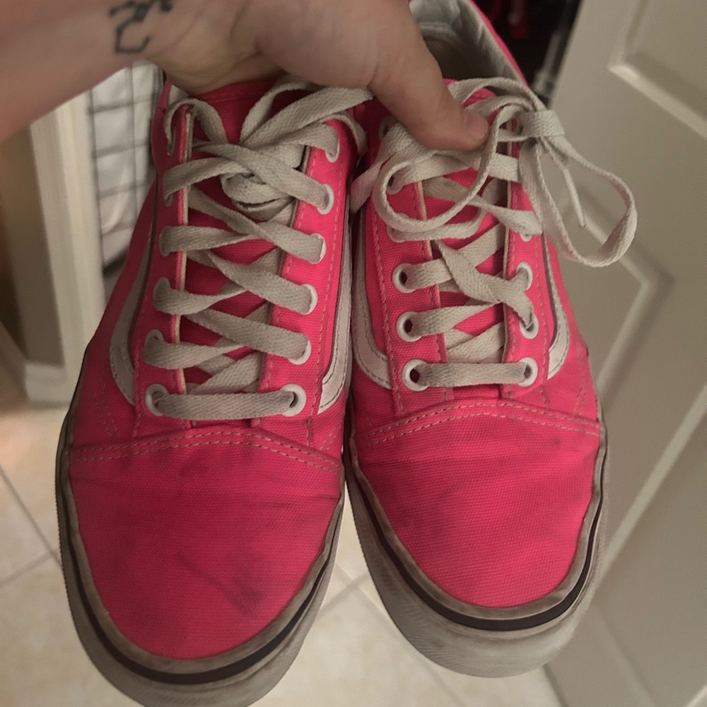 Pink women’s vans